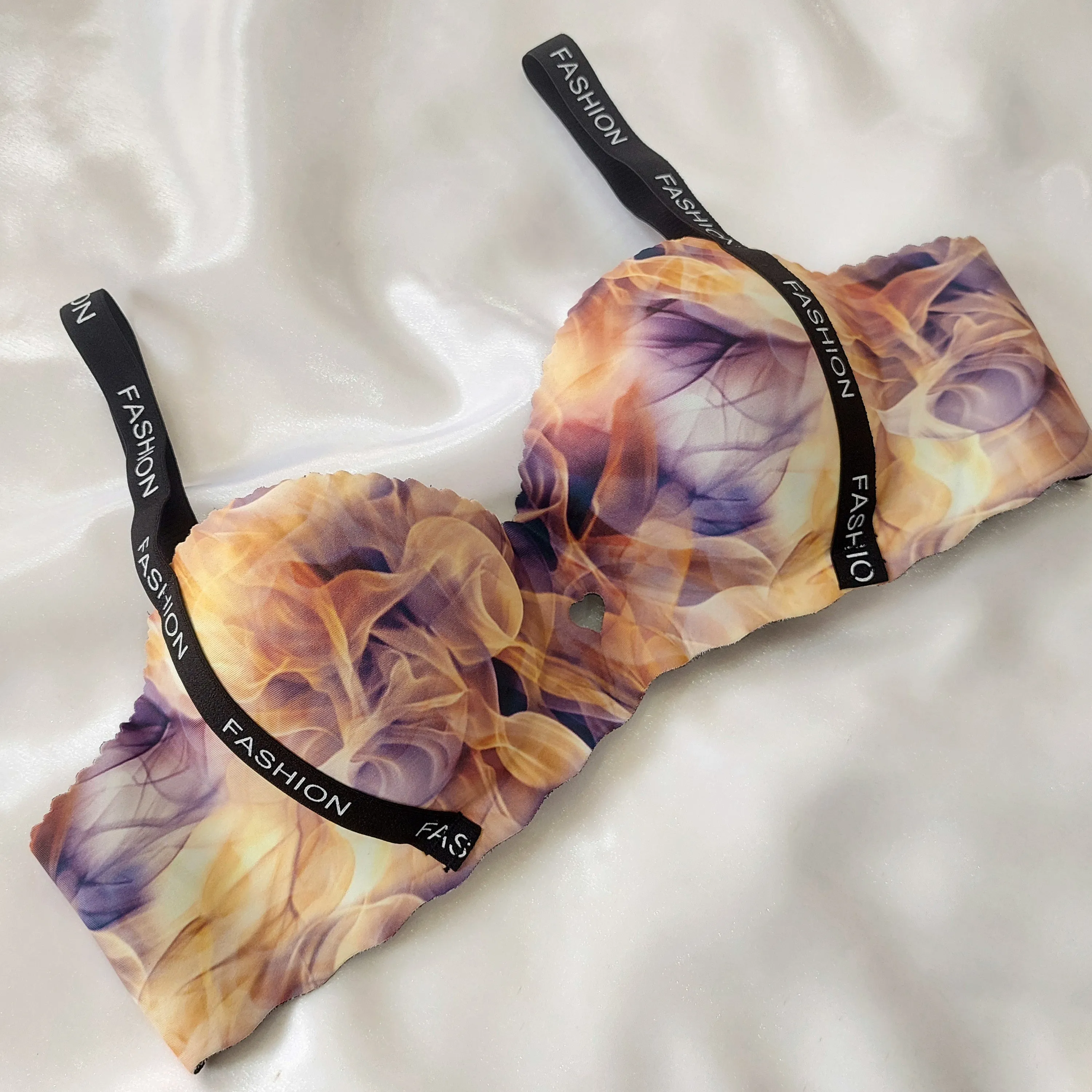 سوتین نیم کاپ دکلته لیزری جک دار طرح آبرنگی حجم دهنده