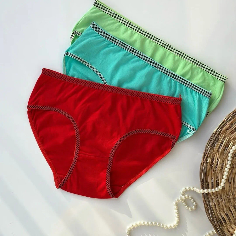 شورت نخی زنانه طرح خالدار سایز بزرگ راحت و لطیف مناسب استفاده روزانه