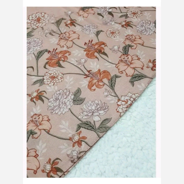 شال و روسری طرح شیدا گلدار کرم روشن حاشیه گلدار نخی 110*110