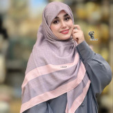 روسری نخی طرح ارکیده سایز 140 | رنگبندی طوسی گلبهی و بژ