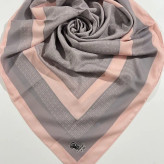 روسری نخی طرح ارکیده سایز 140 | رنگبندی طوسی گلبهی و بژ