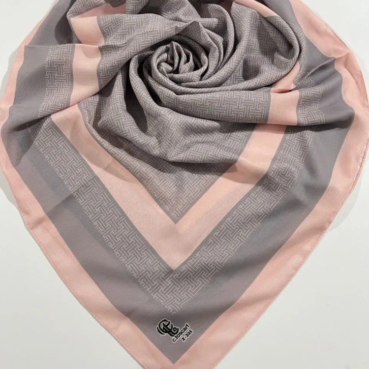 روسری نخی طرح ارکیده سایز 140 | رنگبندی طوسی گلبهی و بژ