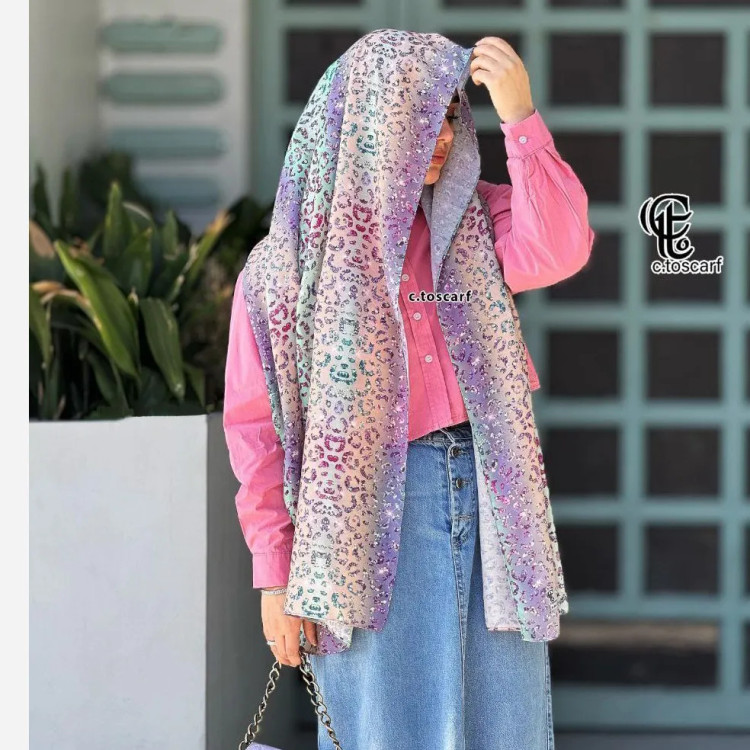 شال طرح پلنگی زنانه سایز بزرگ نخ کاستوم گلبهی 200*70