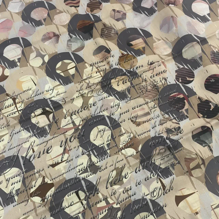 روسری نخی زنانه طرح رِسپینا سیتو قواره بزرگ 140 سانتیمتر