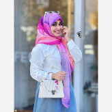 روسری طرح فانتزی دخترانه با طرح ستاره و رنگ شاد - جنس نخ کاستوم سیتو - سایز متوسط