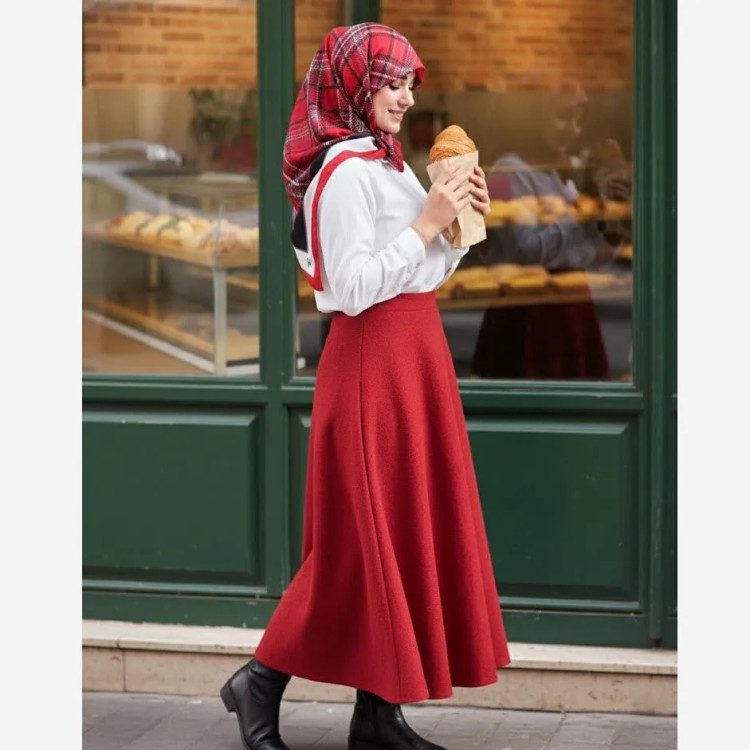 شال نخی طرح دنیز چهارخانه قرمز 140*140 زنانه مجلسی و روزمره