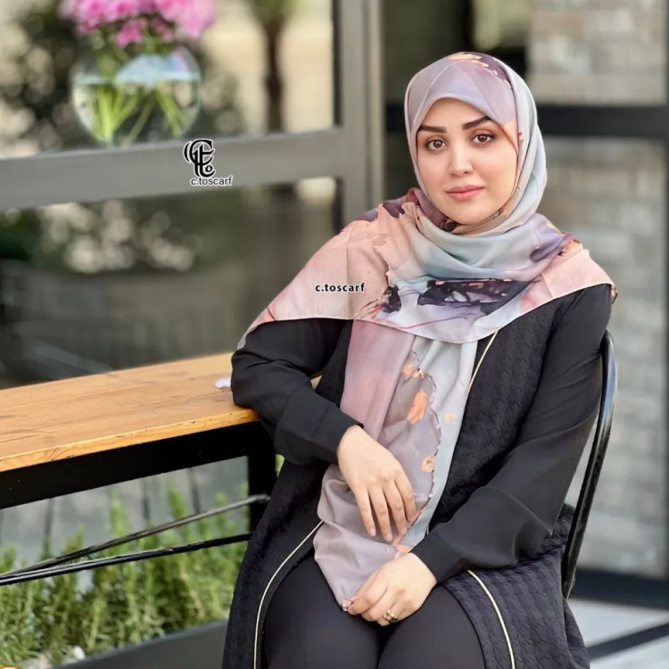 روسری نخی طرح هما سایز 140 چرخ دوز