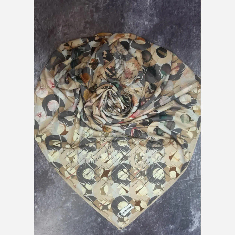 روسری نخی زنانه طرح رِسپینا سیتو قواره بزرگ 140 سانتیمتر