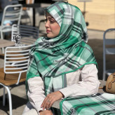 روسری طرح چهارخونه نخی مونالیزا قواره بزرگ 140 سانتیمتر شیک و مجلسی