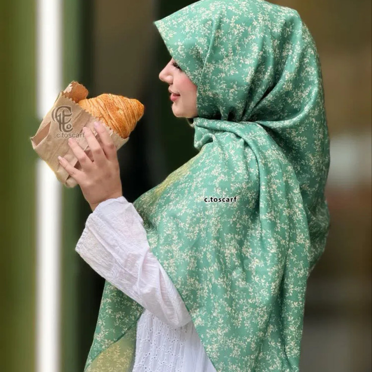 شال و روسری طرح دار نخ کاستوم سایز 140 زنانه | طرح سوگند