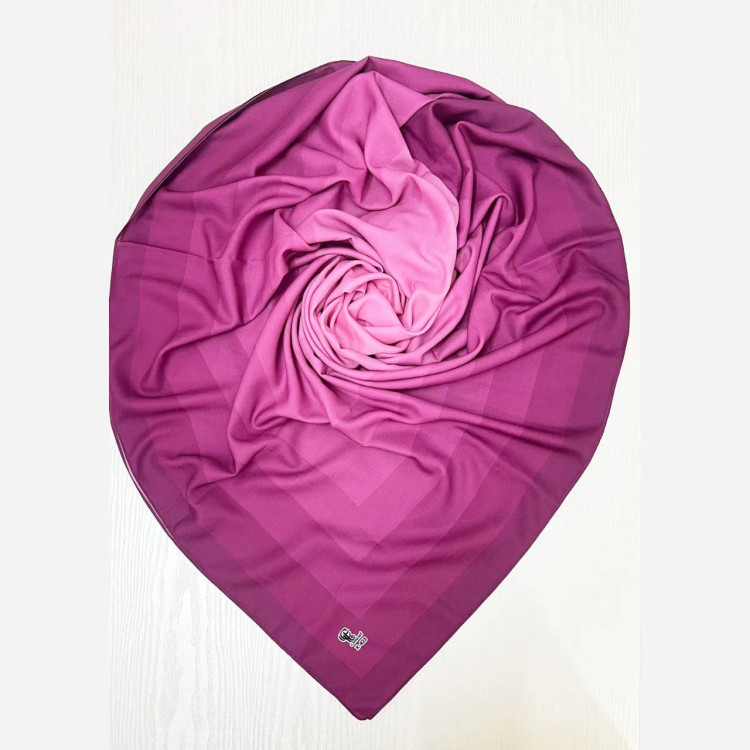 روسری طرح طیفی پله ای سایز 140 نخ کاستوم سی تو چرخ دوز