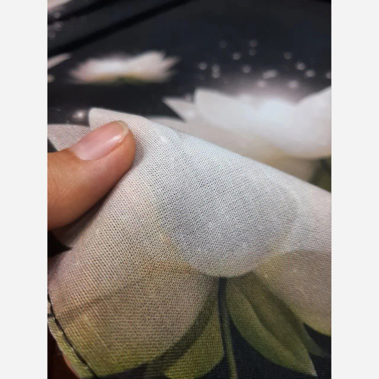 روسری طرح نیلوفر مشکی قواره بزرگ 140 سانتی نخ کاستوم سیتو