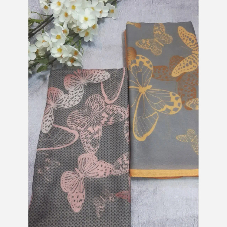 روسری نخی طرح پروانه طوسی صورتی قواره بزرگ 140 سانتیمتر لیز نیست