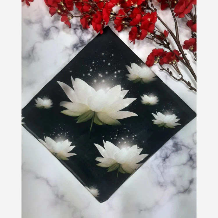 روسری طرح نیلوفر مشکی قواره بزرگ 140 سانتی نخ کاستوم سیتو