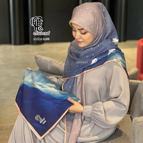 روسری زنانه طرح کوه و آسمان ستاره باران قواره بزرگ 140 نخی کاستوم سیتو