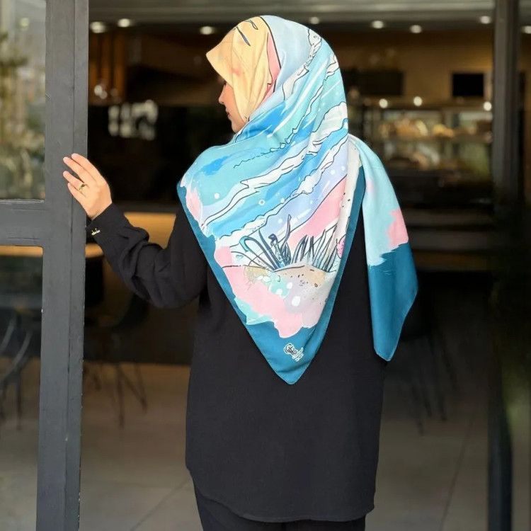 روسری طرح مرجان سایز 140 نخی کاستوم سیتو چرخدوز با طرح دریا و آسمان