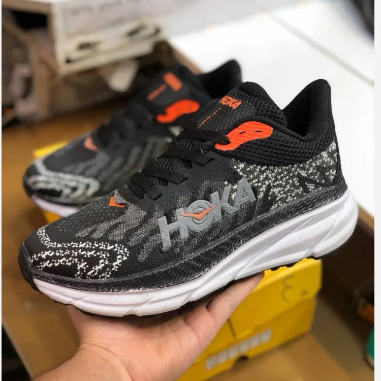 کفش هوکا مردانه زیره الترا رنگ مشکی