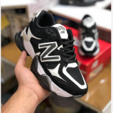 کفش نیوبالانس 9060 مشکی سفید راحتی و شیک زنانه مردانه