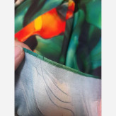 روسری طرح گل و پروانه با رنگ های خاص و جذاب | شال و روسری زنانه