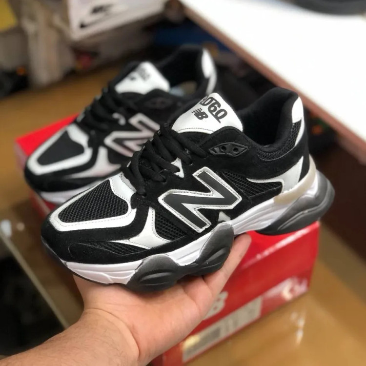 کفش نیوبالانس 9060 مشکی سفید راحتی و شیک زنانه مردانه