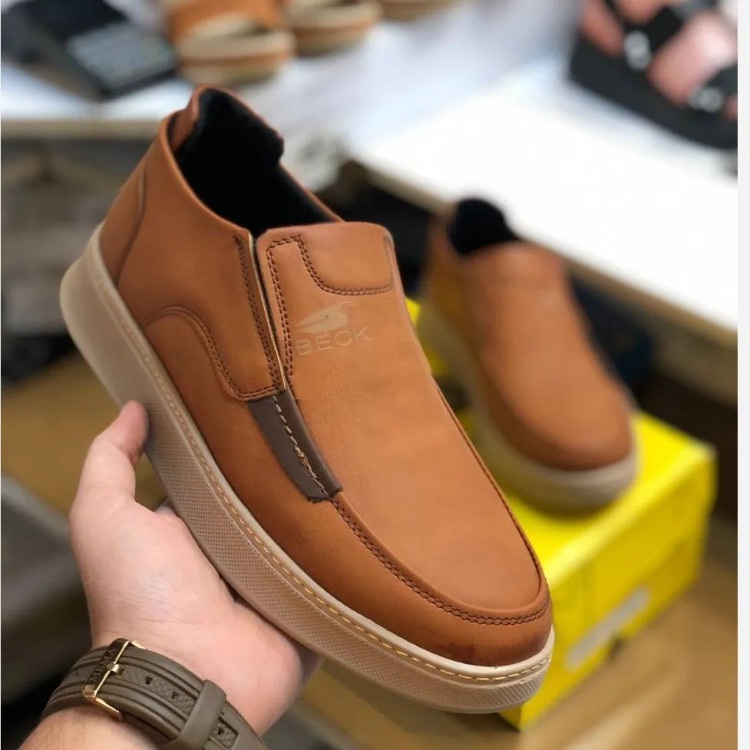 کفش مردانه چرم صنعتی بدون بند طرح کوبا راحت و شیک مناسب پیاده روی و محل کار