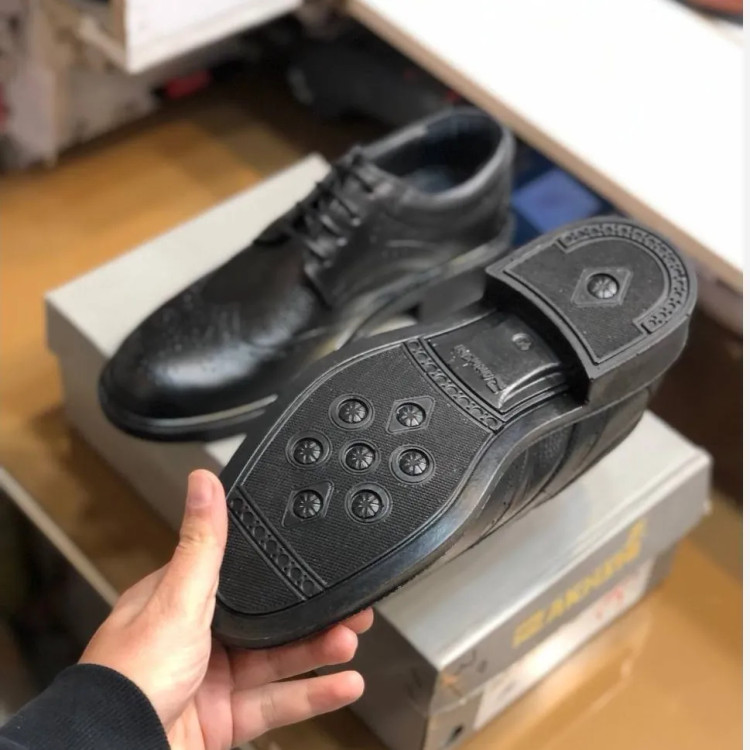 کفش مجلسی مردانه چرم طبیعی مشکی آستر بزی زیره پیو طبی