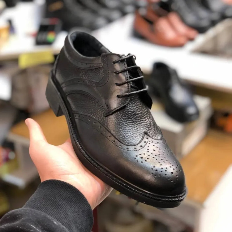 کفش مجلسی مردانه چرم طبیعی مشکی آستر بزی زیره پیو طبی