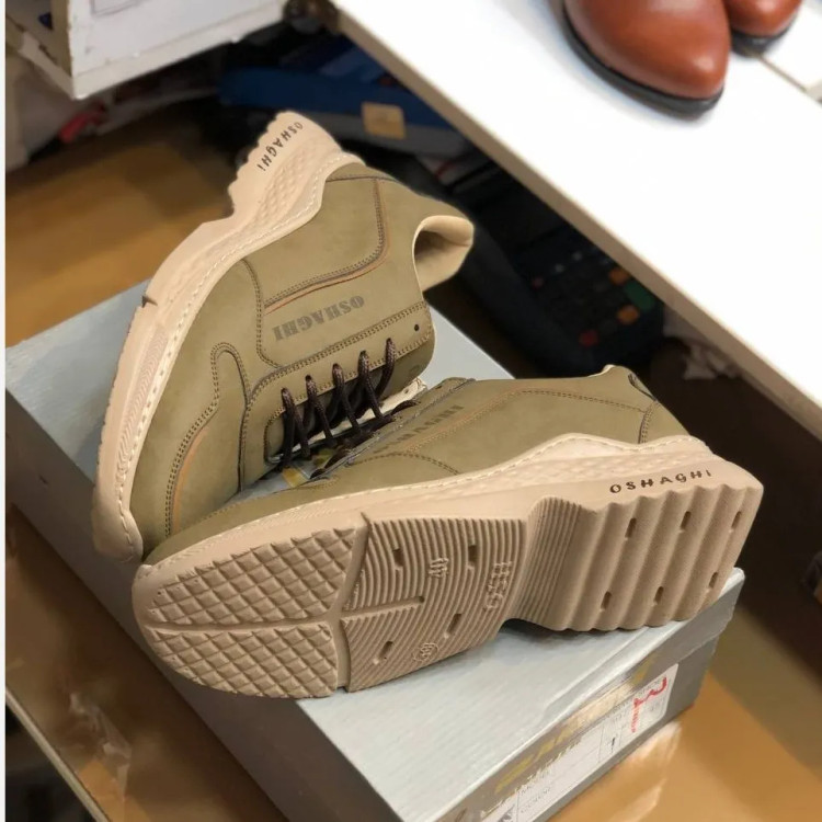کفش اسپرت مردانه چرم صنعتی سبز زیتونی و کرم مدل OSHAGHI کد 123