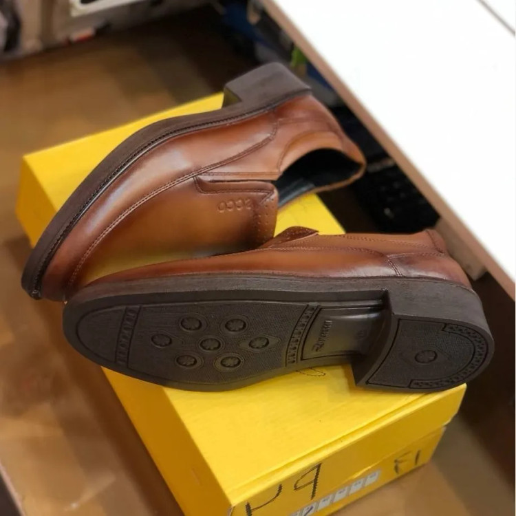 کفش چرم طبیعی مردانه مدل بی بند کلاسیک طبی و راحت قهوه ای