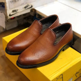 کفش چرم مجلسی مردانه طرح کالج عسلی