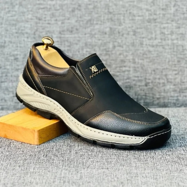 کفش مردانه چرم صنعتی مدل اروند، راحت و بادوام، مناسب پیاده روی و استفاده روزمره