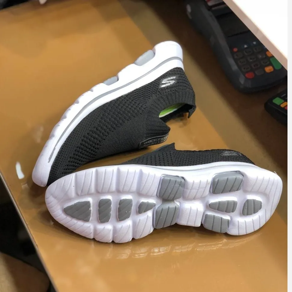 کفش راحتی مردانه تنفسی زیره پیو مناسب پیاده روی و استفاده روزمره