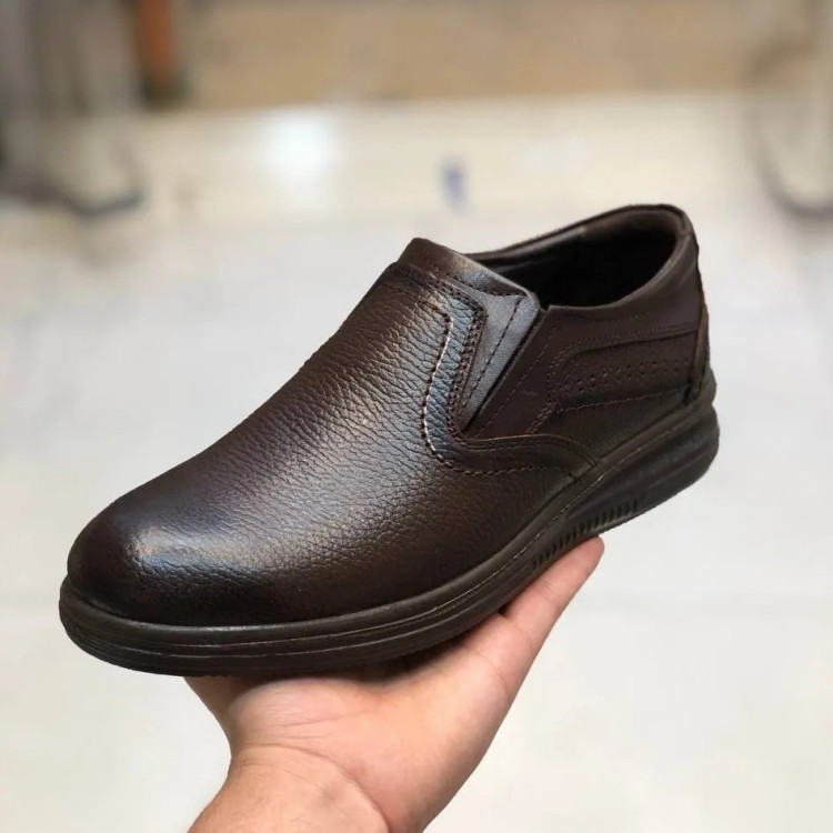 کفش راحتی مردانه چرم طبیعی قهوهای شیک و سبک مدل کلاسیک