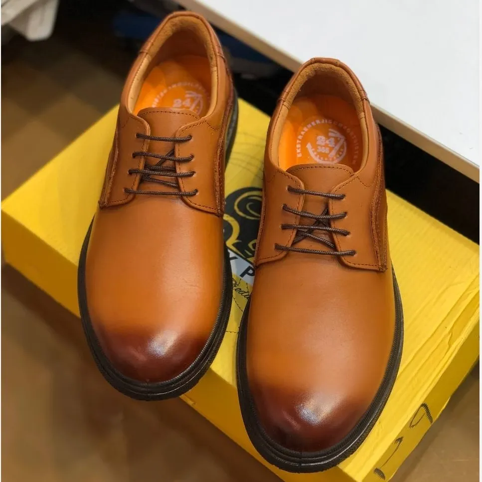 کفش چرم مردانه مدل مارشال عسلی
