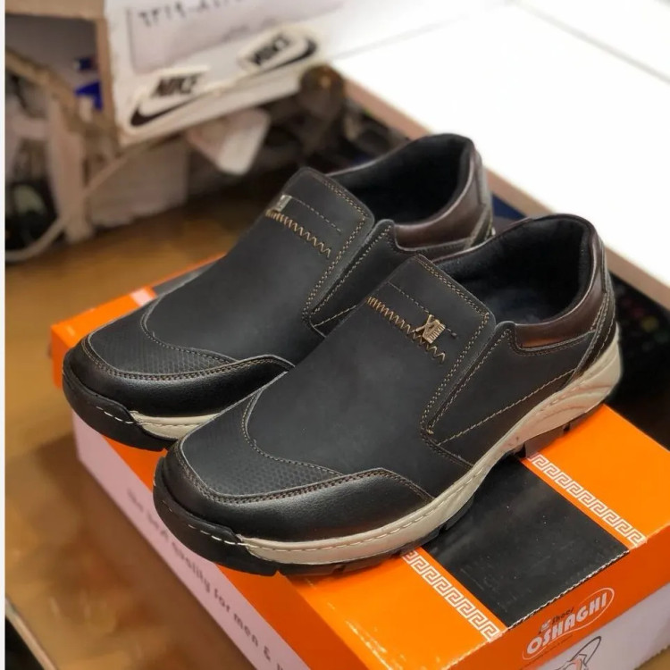 کفش مردانه چرم صنعتی مدل اروند، راحت و بادوام، مناسب پیاده روی و استفاده روزمره