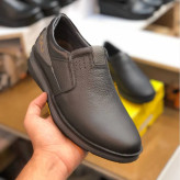 کفش چرم مردانه مشکی طبی رویه گاوی زیره پیو سبک و راحت اداری روزمره