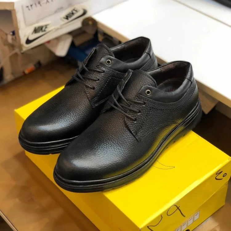 کفش چرم مردانه دنا مدل رسمی و اداری رویه چرم طبیعی گاوی زیره پیو سبک و راحت ضمانت دار