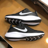 کفش اسپرت مردانه نایک مشکی سفید سبک و راحت زیره پیو طبی قابل شستشو