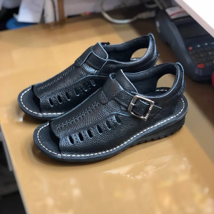 صندل مردانه چرم مدل یاقوت مشکی(498)