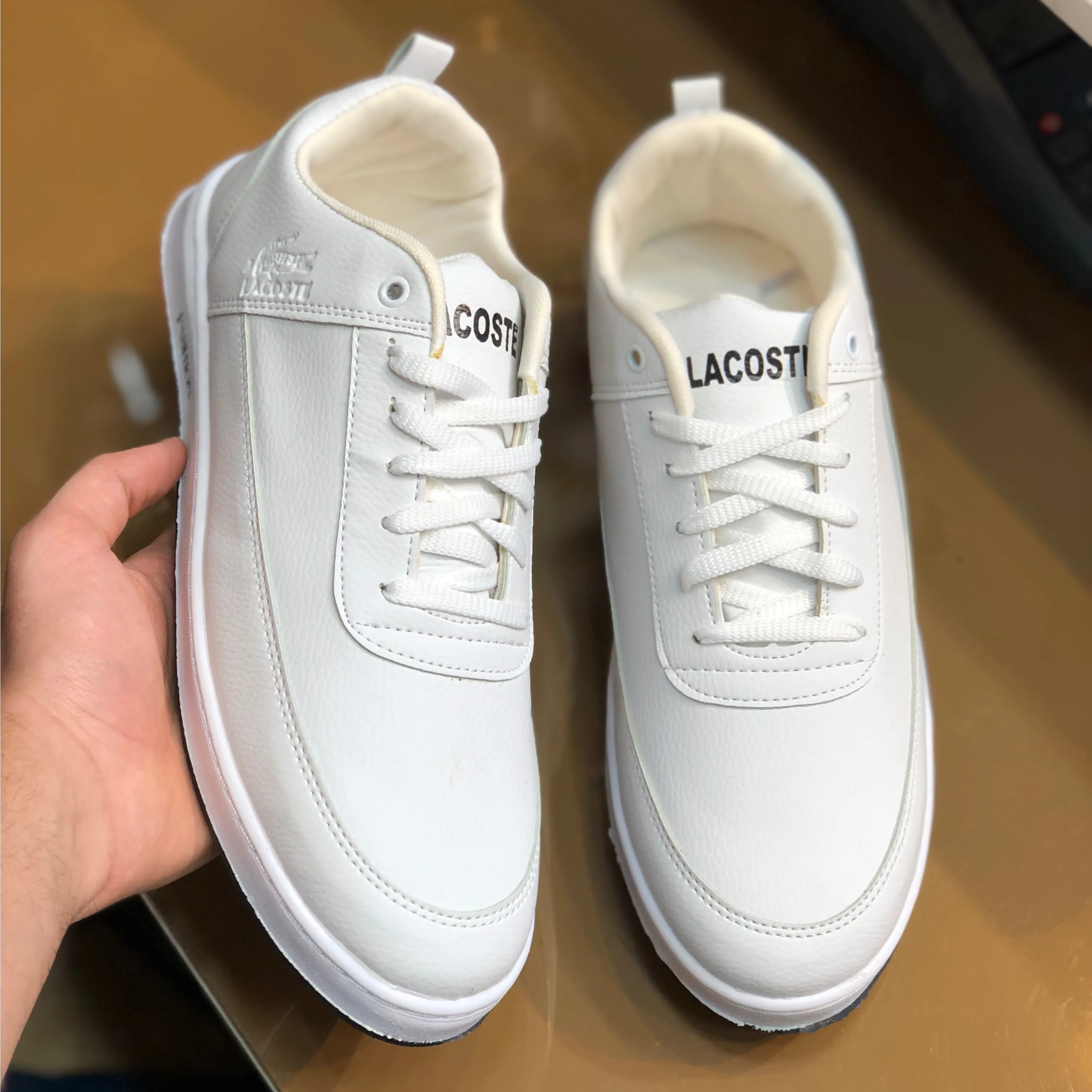 کفش سفید مردانه چرم صنعتی دور دوخت و کف دوخت مدل اسپرت روزمره