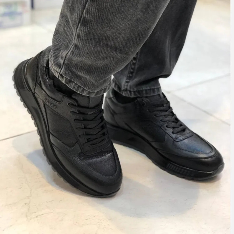 کفش مردانه چرم طبیعی مدل کلاسیک راحت و بادوام روزمره و اداری