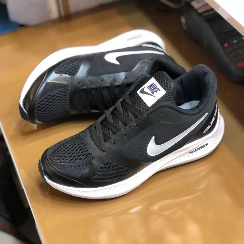 کفش ورزشی مردانه نایک مدل رانینگ اسپرت پیو طبی و قابل شستشو