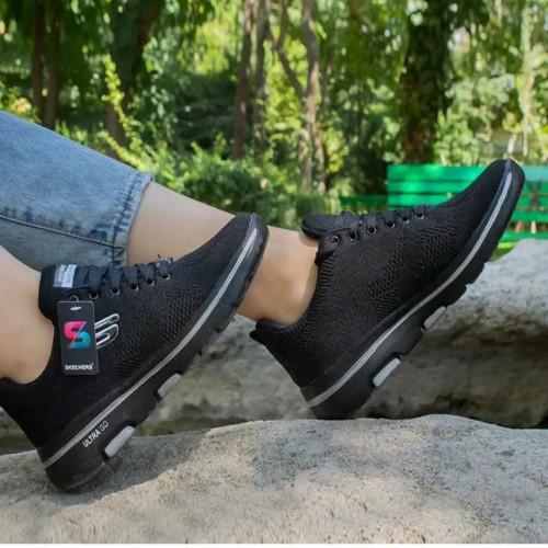 کفش پیاده روی زنانه مشکی راحت با کفی طبی و زیره الترا نرم مناسب کمر درد