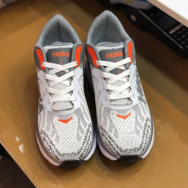 کفش هوکا مردانه زیره الترا رنگ سفید