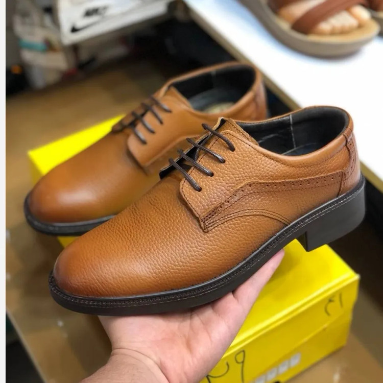 کفش مردانه چرم طبیعی عسلی بنددار طبی و راحت مدل کلاسیک