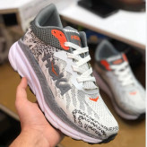 کفش هوکا مردانه زیره الترا رنگ سفید