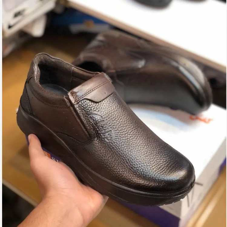 کفش مردانه تمام چرم طبیعی کد 1022 - اداری و مجلسی - زیره پیو تزریقی - طبی و راحت