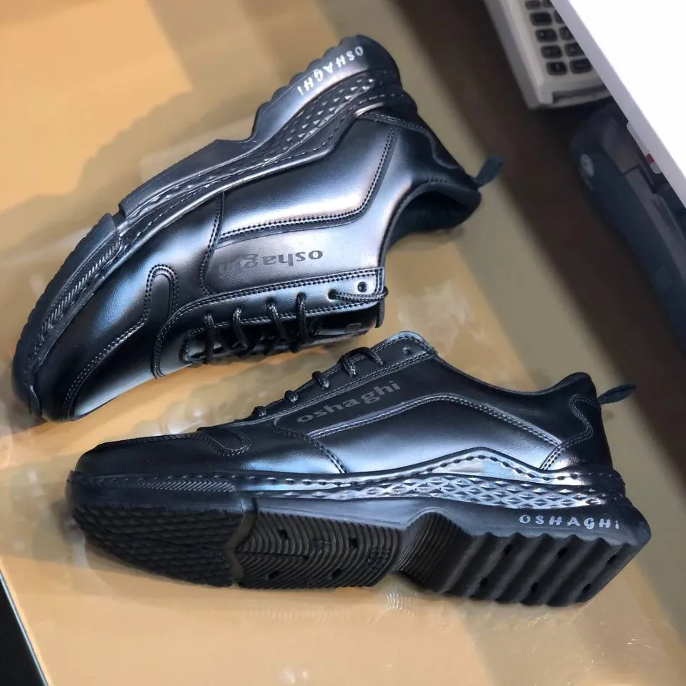 کفش اسپرت مردانه چرم صنعتی زیره پیو طبی سبک راحت طرح اسکچرز مشکی