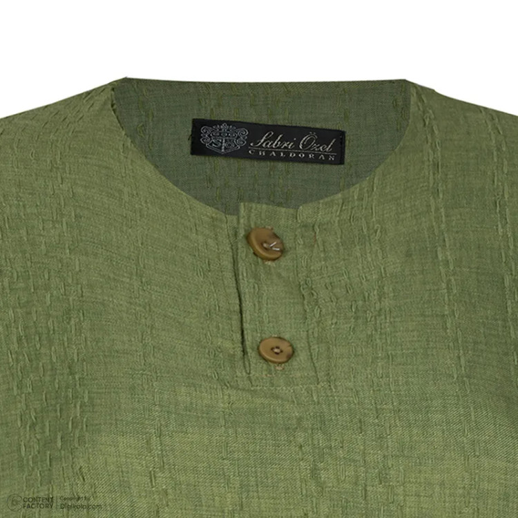 شومیز زنانه یقه دکمه دار آستین سه ربع سبز سدری جنس مراکشی طرح ساده