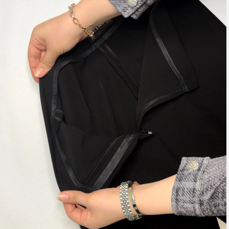 شلوار مجلسی زنانه ،راسته کلاسیک،کرپ ژاپن اصل مشکی پوشینا (پارچه فوق العاده مشکی دوخت کاملا حرفه ای و مزونی)